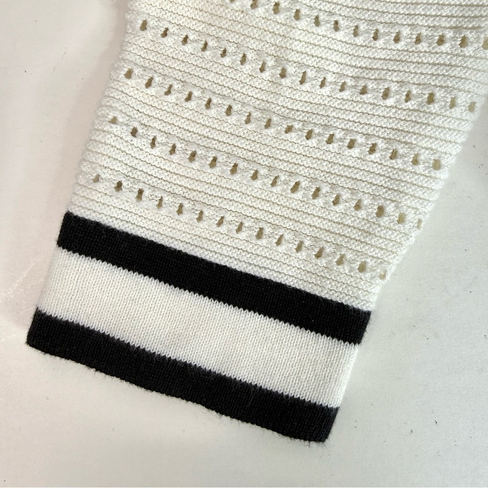 FRENCH CONNECTION Women Small Textured White Knit V-Neck Sweater Generous Sizing - Picture 12 of 16